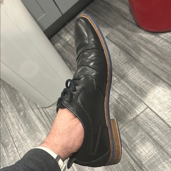 Black Leather Blue Boxer Oxford Shoes with Polished Finish and Textured Sole main image 5
